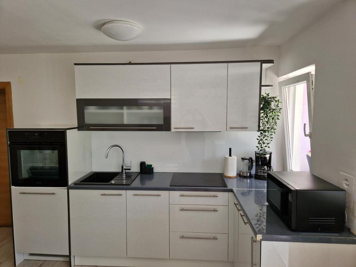 Apartman Jurjevic Кърк Екстериор снимка